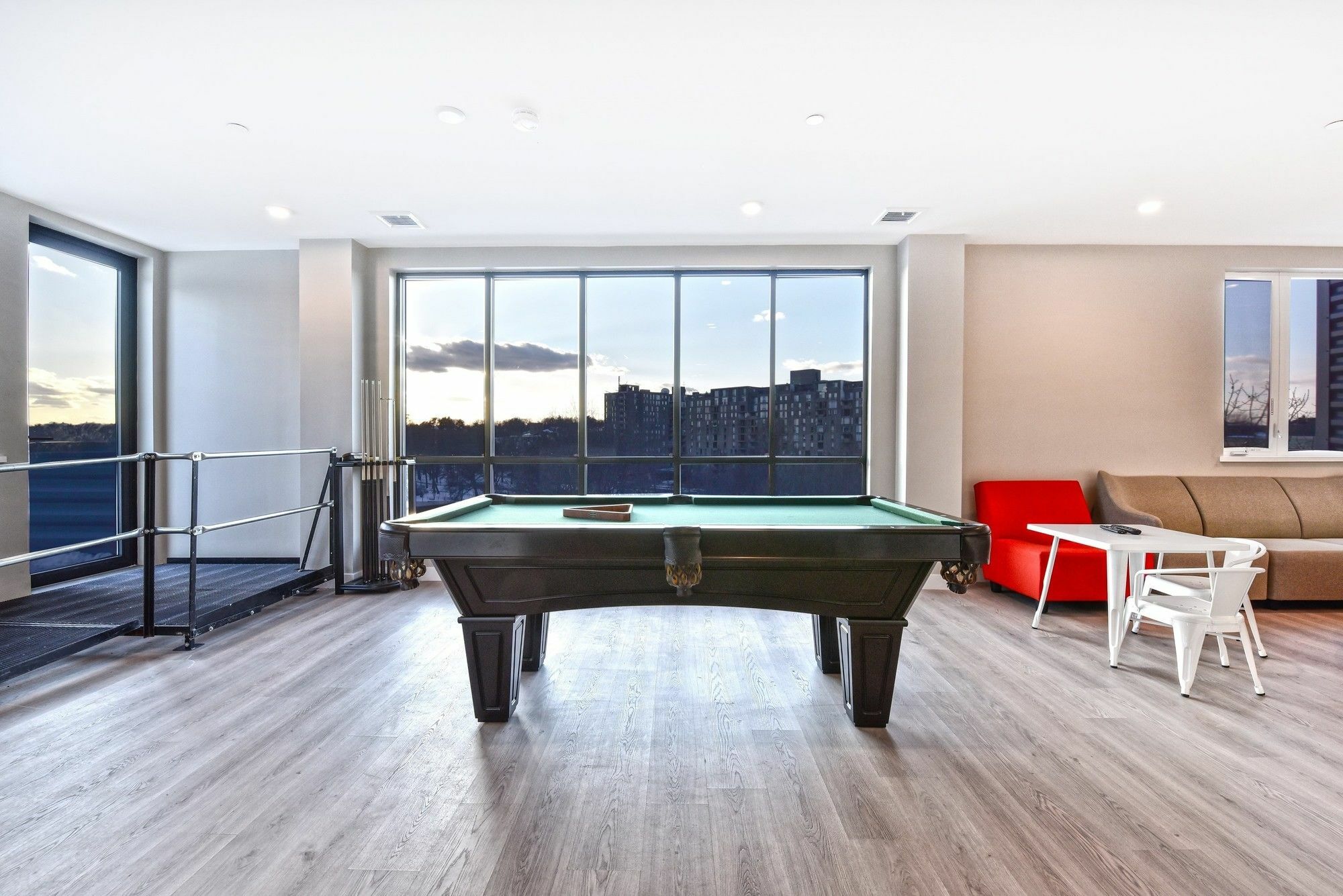 Global Luxury Suites At Longwood Brookline Exterior foto